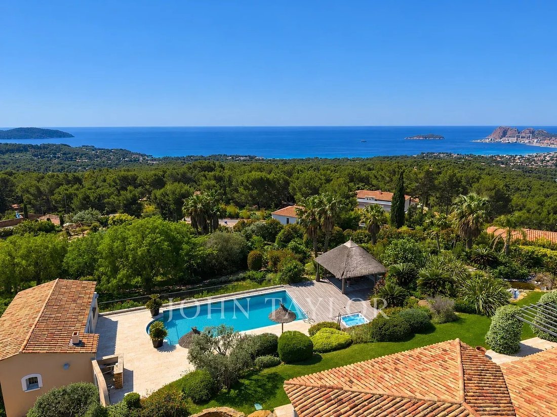 Villa in Ceyreste, Provence-Alpes-Côte d'Azur, France 1 - 18064289