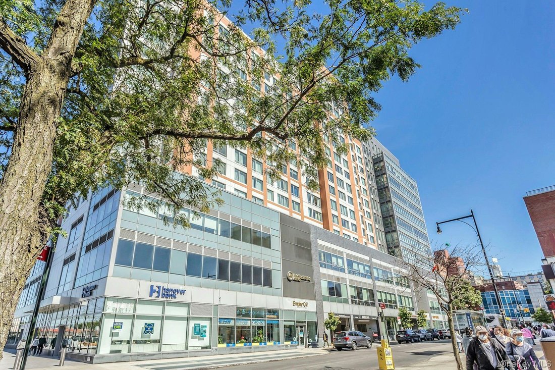 Condo in New York, New York, United States 2 - 18063826