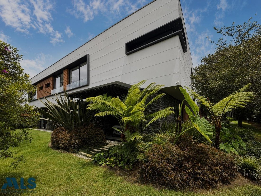House in Envigado, Antioquia, Colombia 1 - 18061123