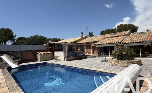 Casa a Partie Nord-Ferrieres-Cadenades-Rouviere, Le Muy, Francia 1