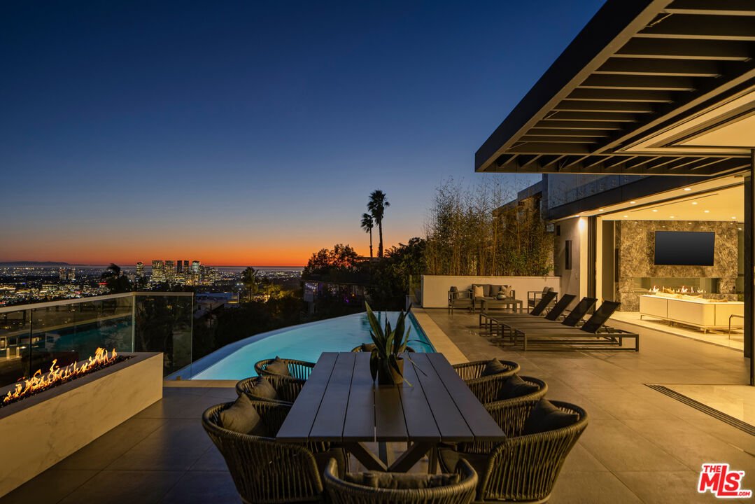 House in Los Angeles, California, United States 5 - 18063838