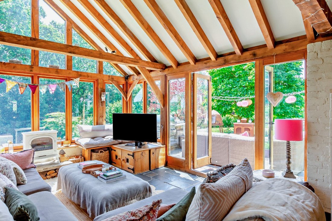 House in East Sussex, England 3 - 18063040