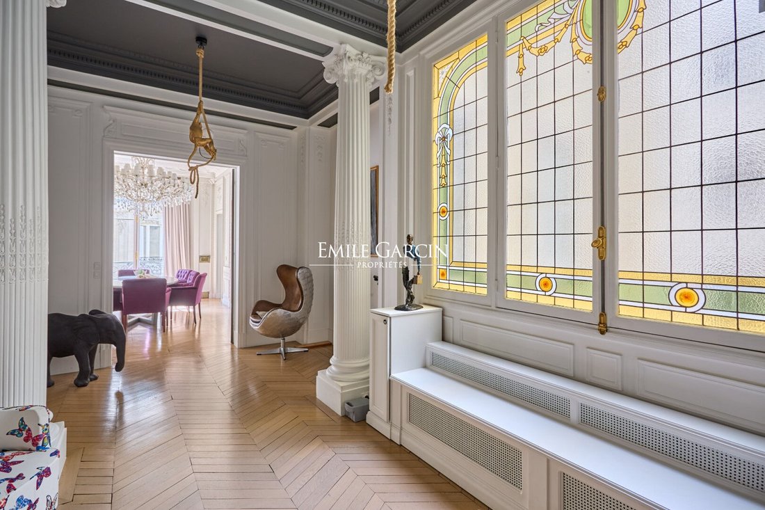 Apartment in Pereire-Malesherbes, Paris 17e Arrondissement, Paris 2 - 18061465