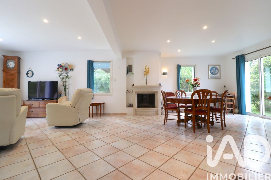 House in La Chapelle-sur-Erdre, Pays de la Loire, France 3 - 18065248