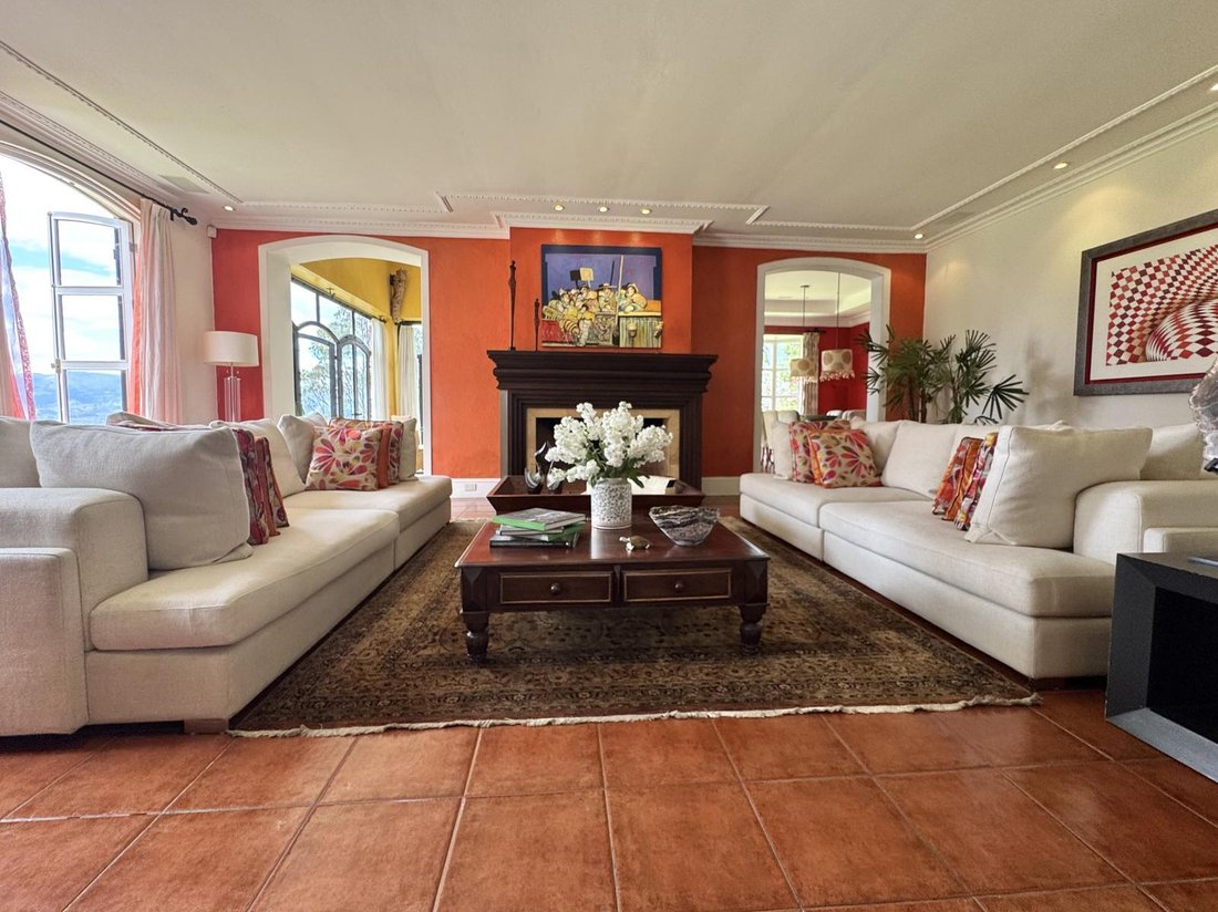 House in Quito, Pichincha, Ecuador 5 - 18065348