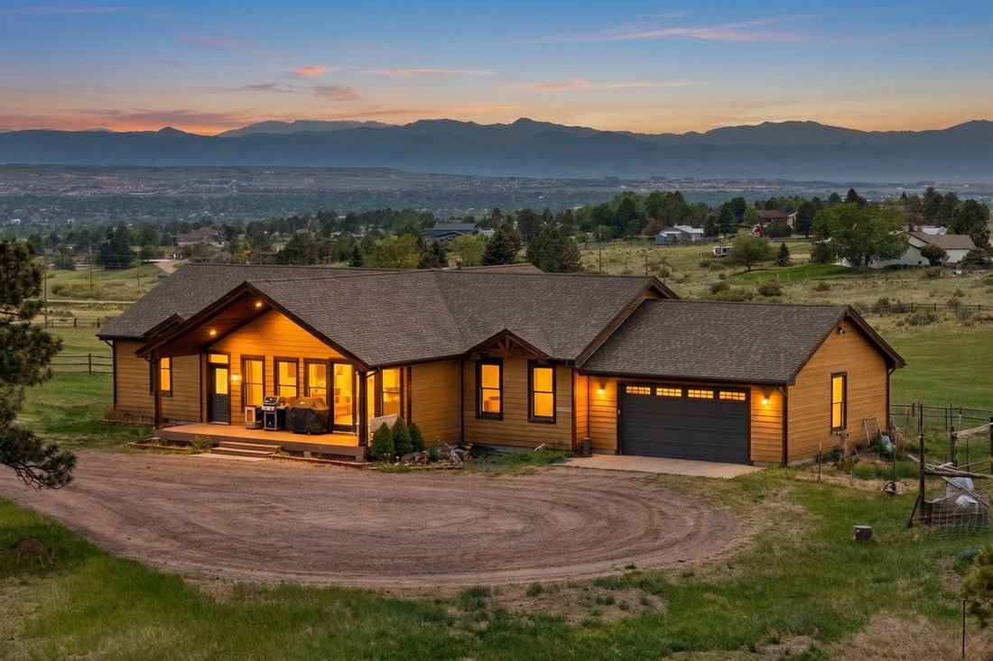 Parker, Colorado, United States 1 - 17945088