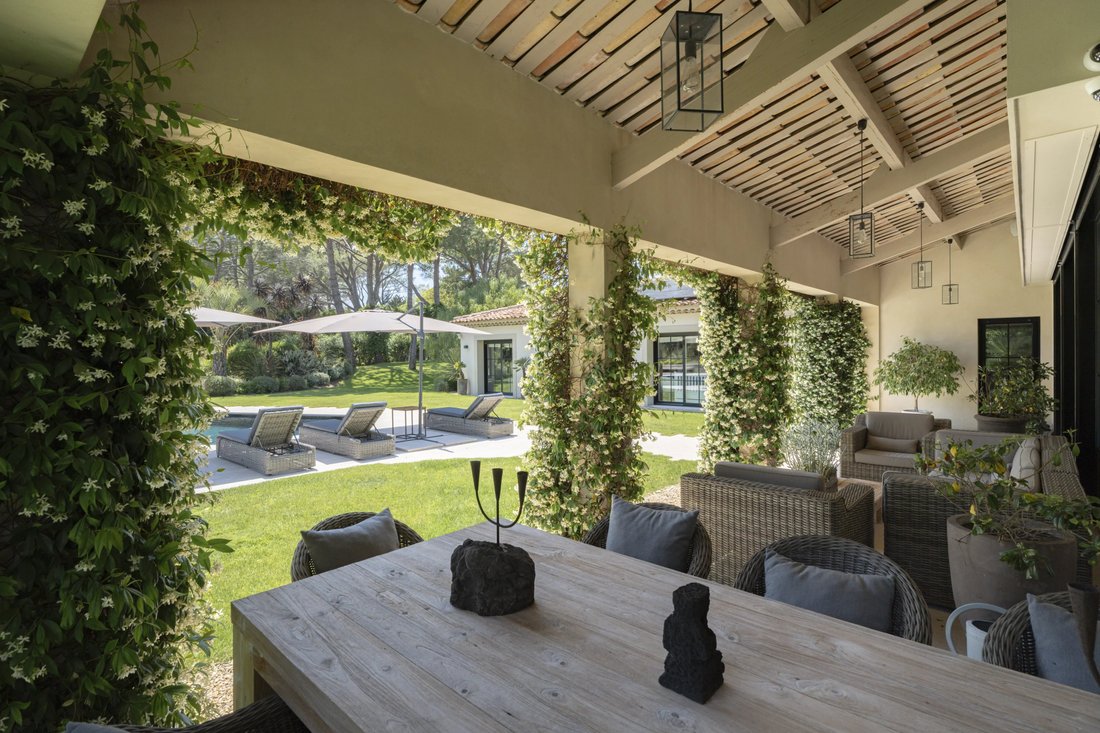 Villa in Mougins, Provence-Alpes-Côte d'Azur, France 5 - 18063072