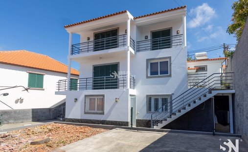 Villa in Se, Madeira, Portugal 1