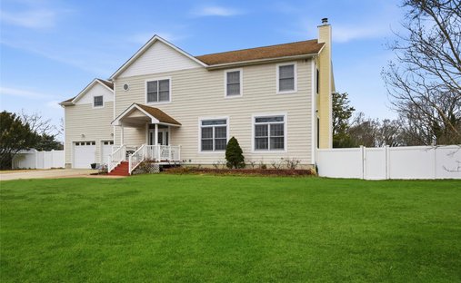 House in Lake Ronkonkoma, New York, United States 1