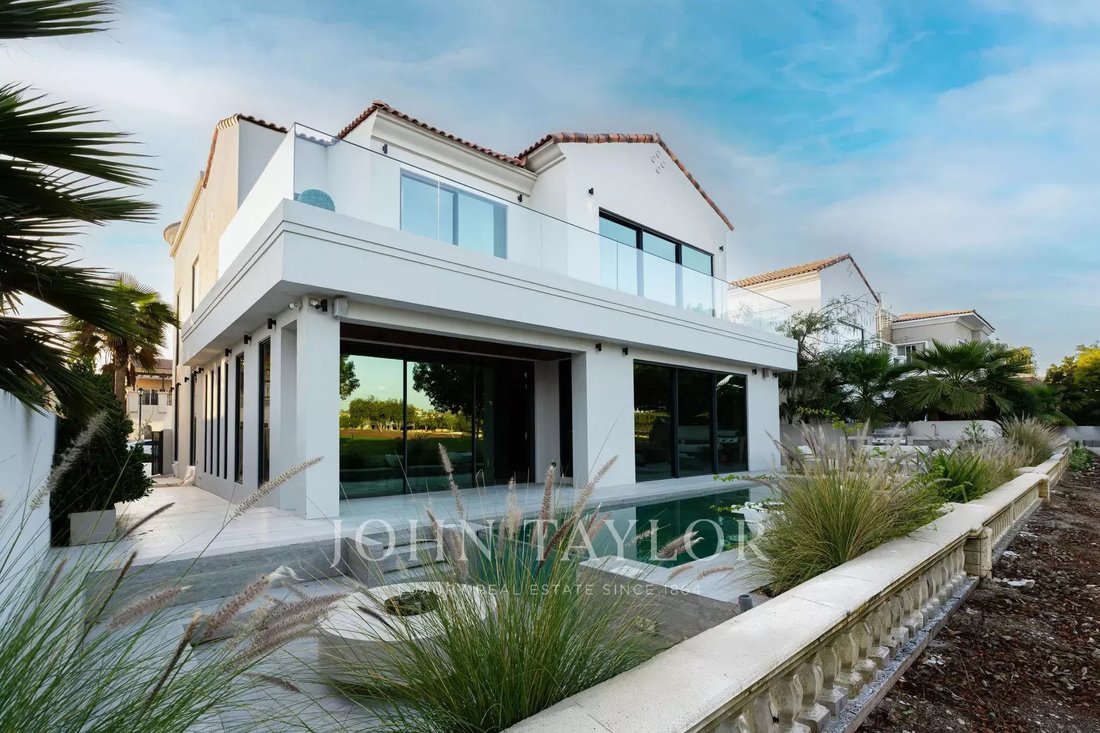 Villa in Jumeirah Golf Estates, Dubai, United Arab Emirates 1 - 18061340