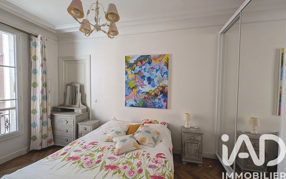 Apartment in Saint Vincent de Paul-Lariboisière, Paris 10e Arrondissement, Paris 5 - 18065315
