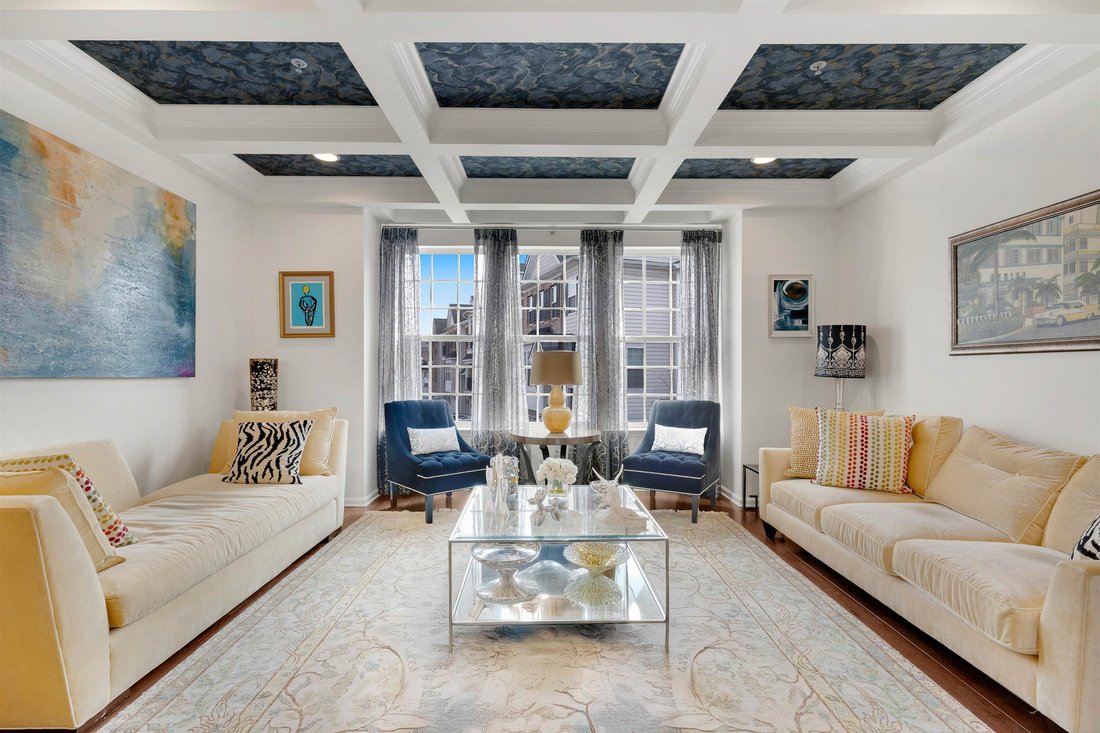 Townhouse in Secaucus, New Jersey, United States 5 - 18065354