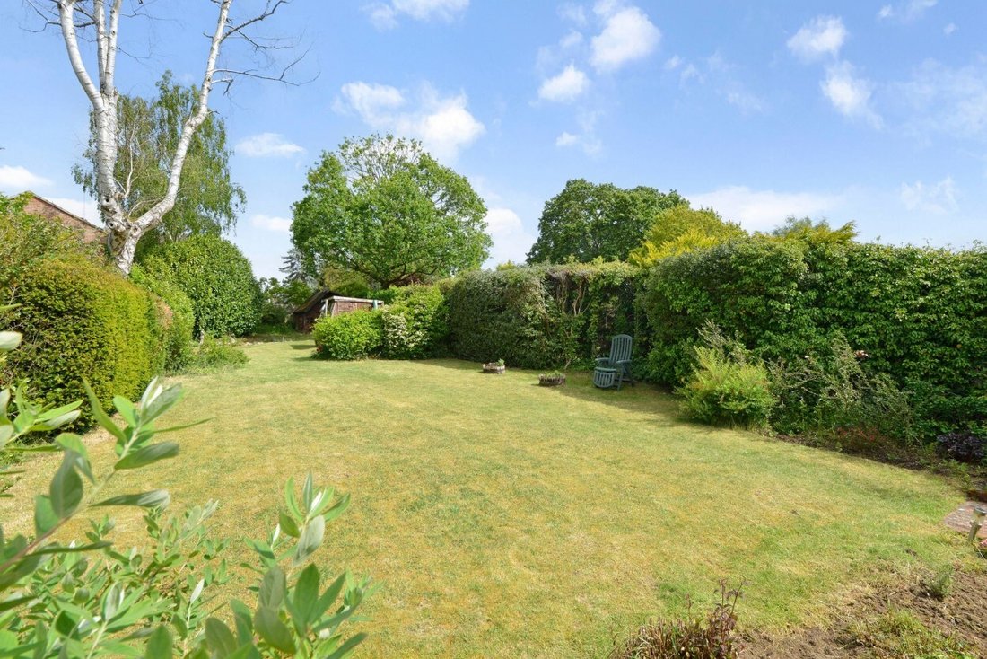 House in Shamley Green, Wonersh, England 4 - 18062862