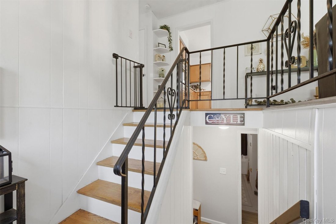 House in Wappingers Falls, New York, United States 3 - 18010022