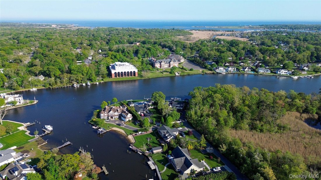 House in West Sayville, New York, United States 4 - 18063832