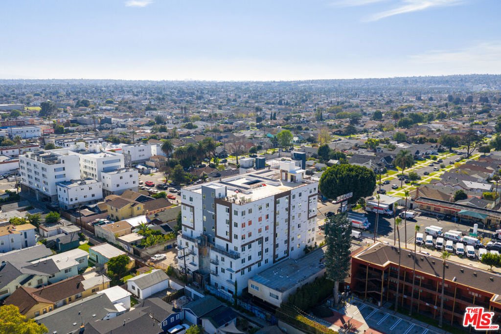 Los Angeles, California, United States 5 - 18062958
