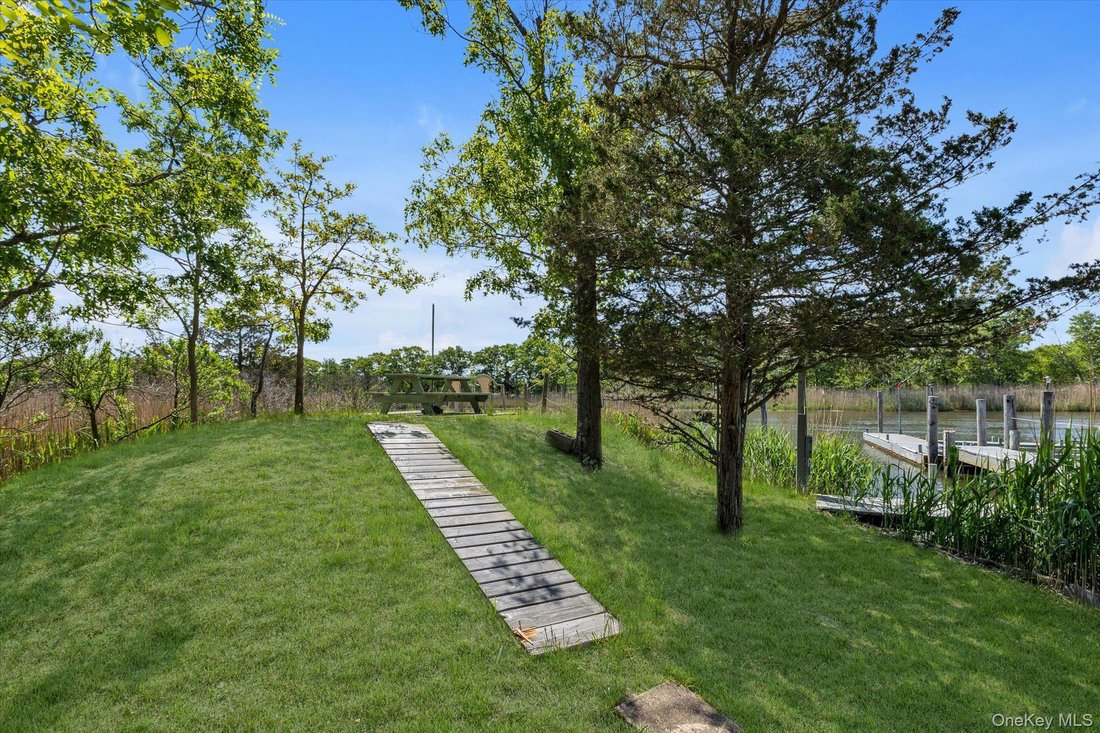 Land in Jamesport, New York, United States 4 - 18063919