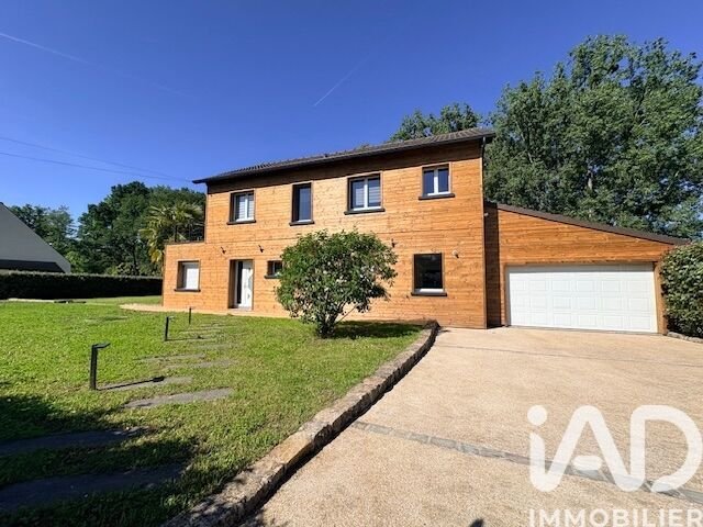 House in Bullion, Ile-de-France, France 2 - 18065320