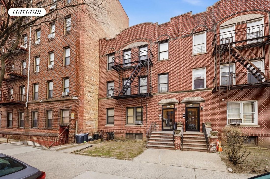 House in New York, New York, United States 2 - 18062345