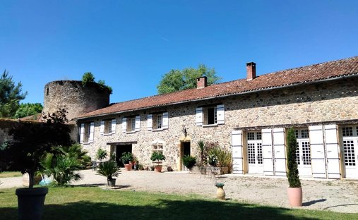 House in Ansac-sur-Vienne, Nouvelle-Aquitaine, France 1