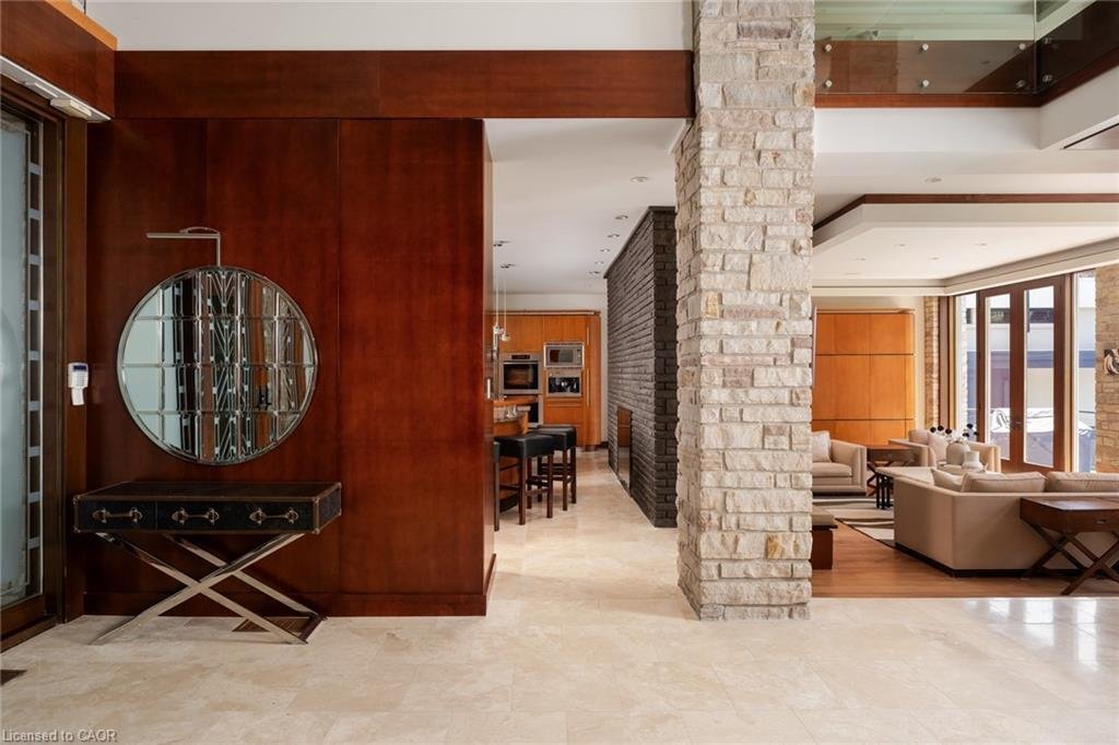 House in Mississauga, Ontario, Canada 5 - 18063387