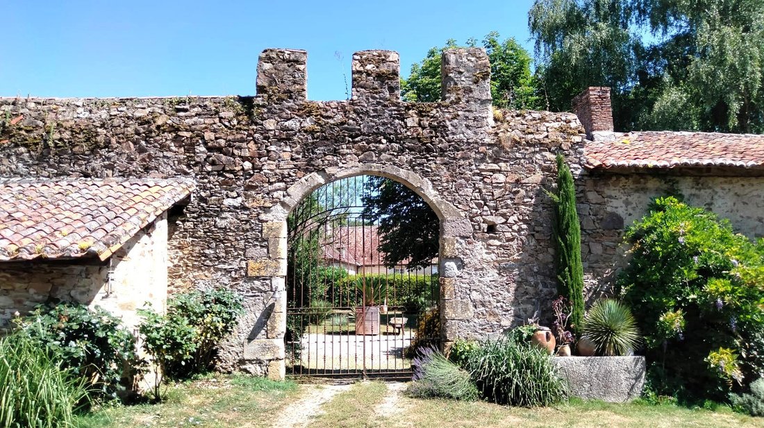 House in Ansac-sur-Vienne, Nouvelle-Aquitaine, France 4 - 18063719