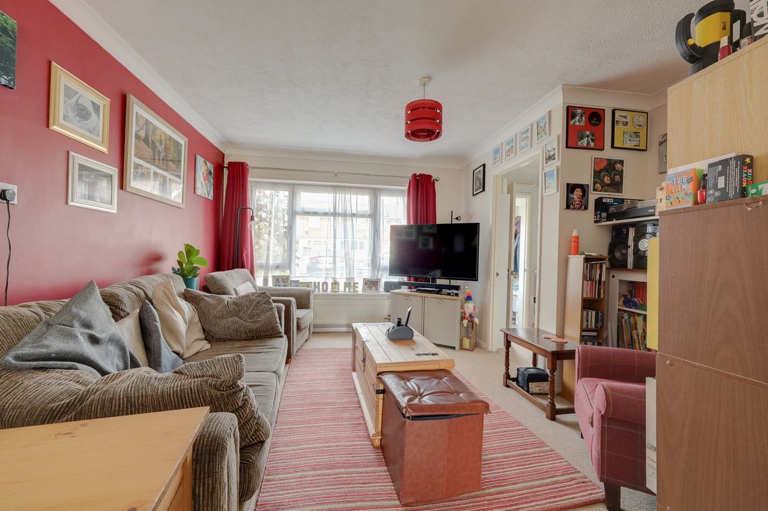 House in Burgess Hill, England 3 - 18063672