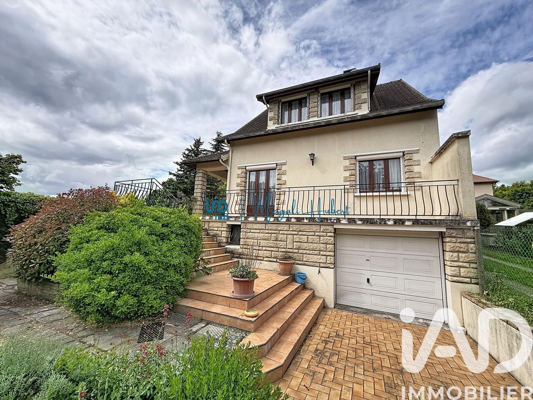 House in Vieux Village-Murs du Parc, Marolles-en-Brie, France 1 - 18065295
