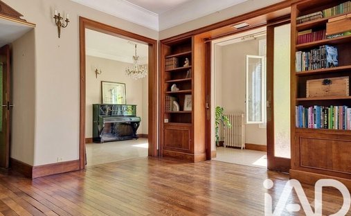 Maison à Enghien-les-Bains, Île-de-France, France 1