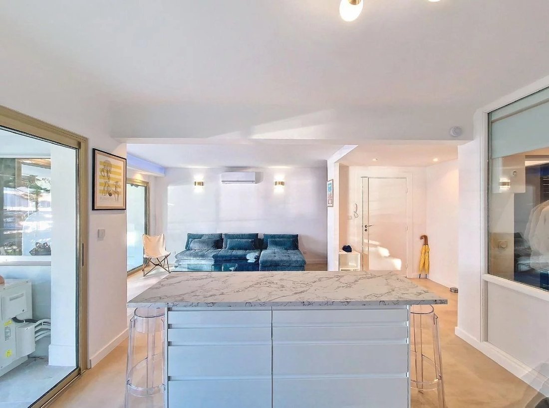 Apartment in Cannes, Provence-Alpes-Côte d'Azur, France 3 - 18064641