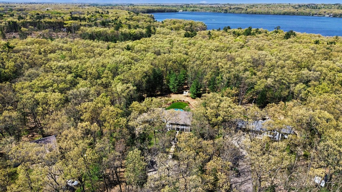 House in Allegan, Michigan, United States 3 - 18065166