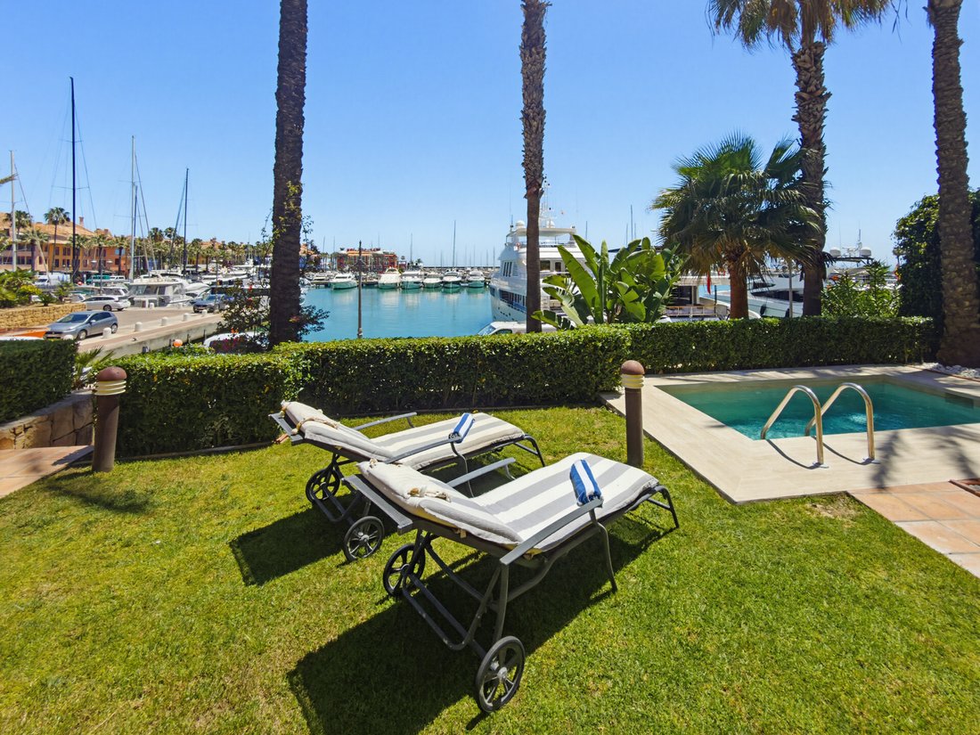 Apartment in Sotogrande, San Roque, Andalusia 1 - 16071733