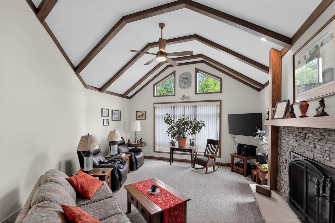 House in Howard, Ohio, United States 3 - 18062699