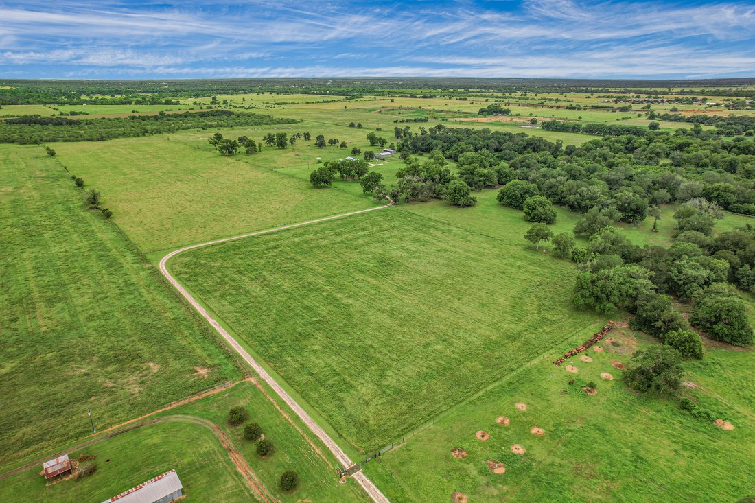 Farm Ranch in Bastrop, Texas, United States 1 - 18061731