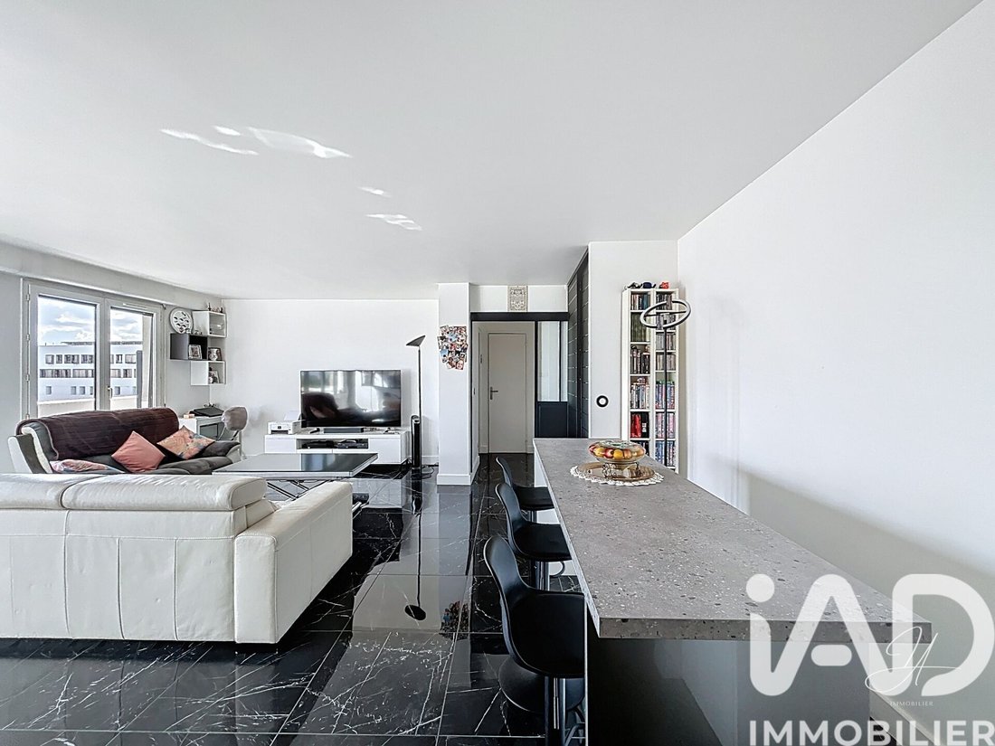Apartment in Montrouge, Ile-de-France, France 1 - 18065323