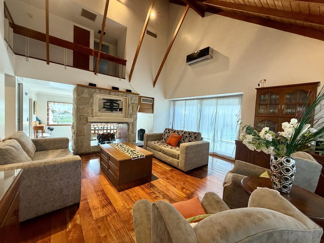 House in Castelar, Buenos Aires Province, Argentina 1 - 18065349