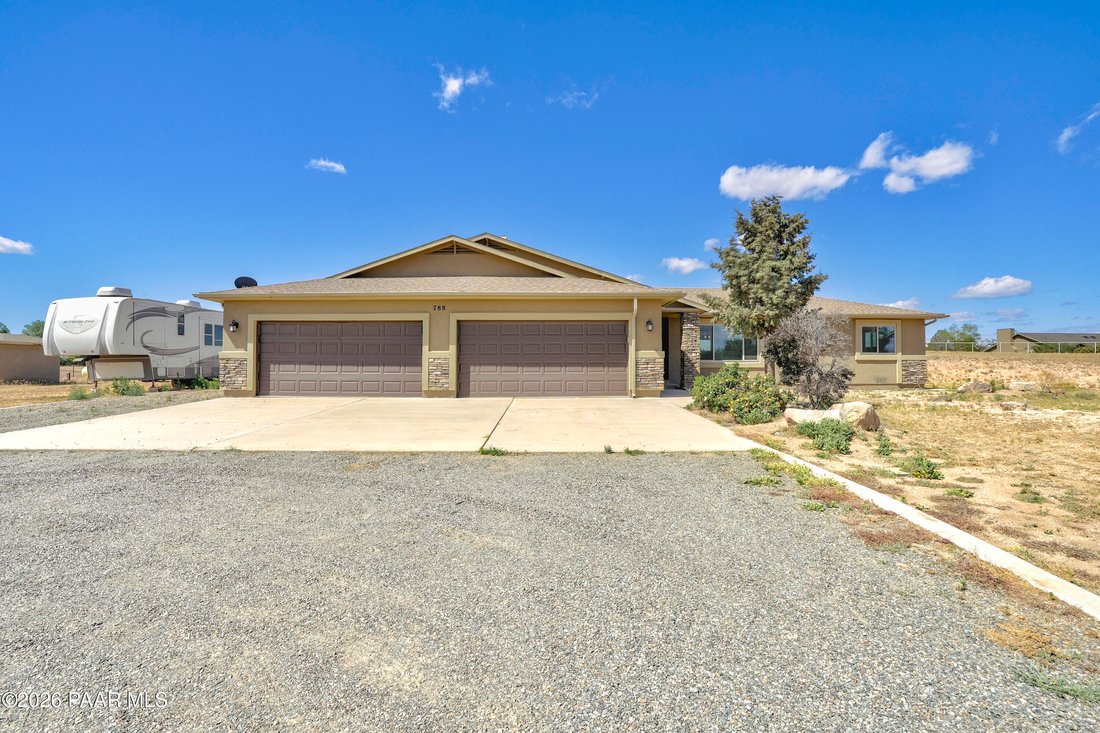 Chino Valley, Arizona, United States 1 - 18065480