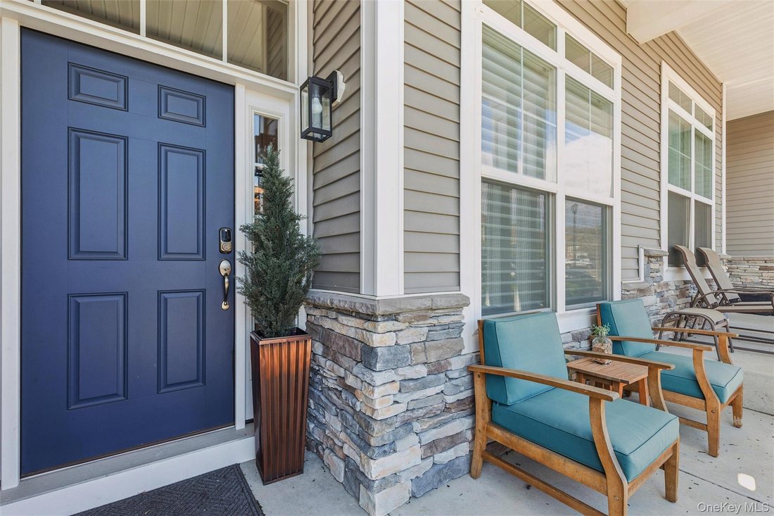 Condo in Yaphank, New York, United States 2 - 17717144