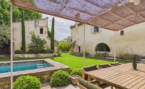 Country House in Mouriès, Provence-Alpes-Côte d'Azur, France 1