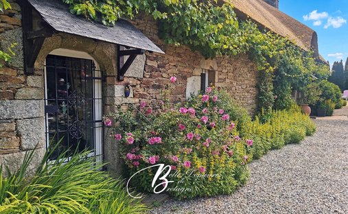 Villa in Est, Pluvigner, Frankreich 1