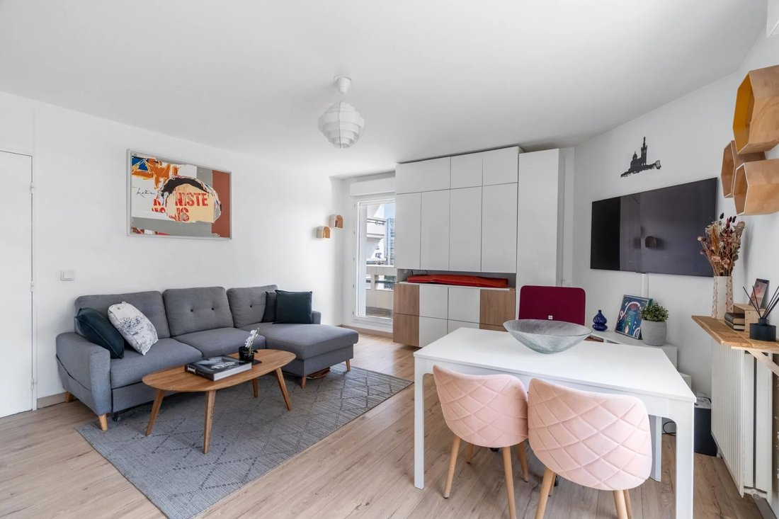 Apartment in Eiffel, Levallois-Perret, France 2 - 18064621