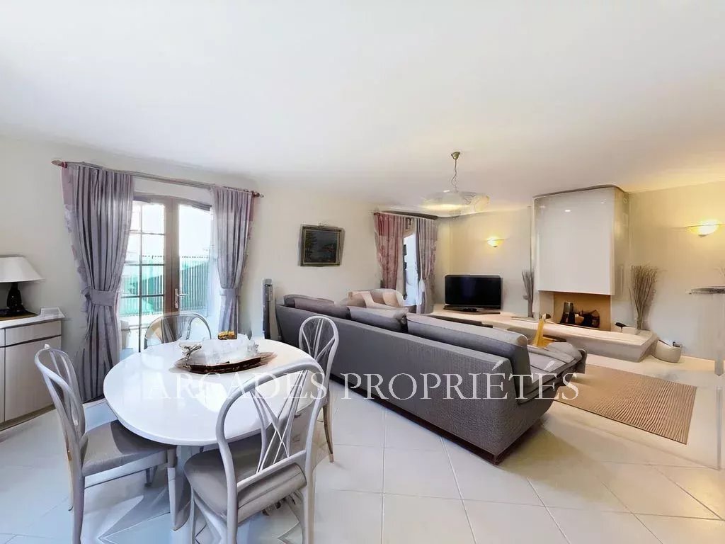 House in Birambits, Begles, France 4 - 18061324