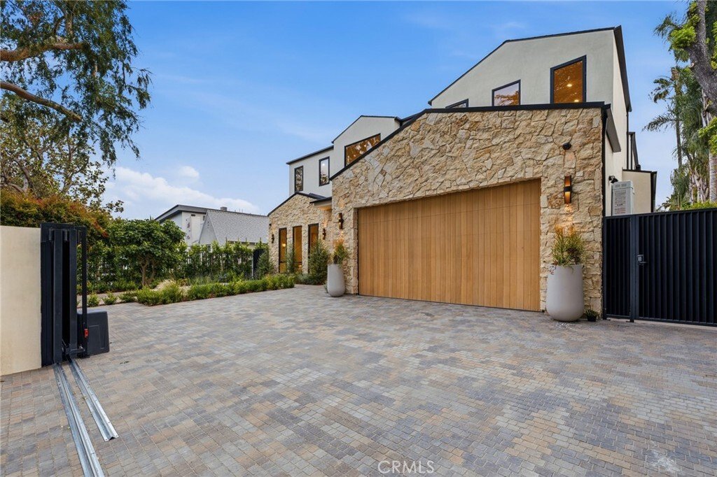 House in Los Angeles, California, United States 3 - 18061234