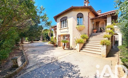 House in Coste Chaude-Mauveou, La Seyne-sur-Mer, France 1