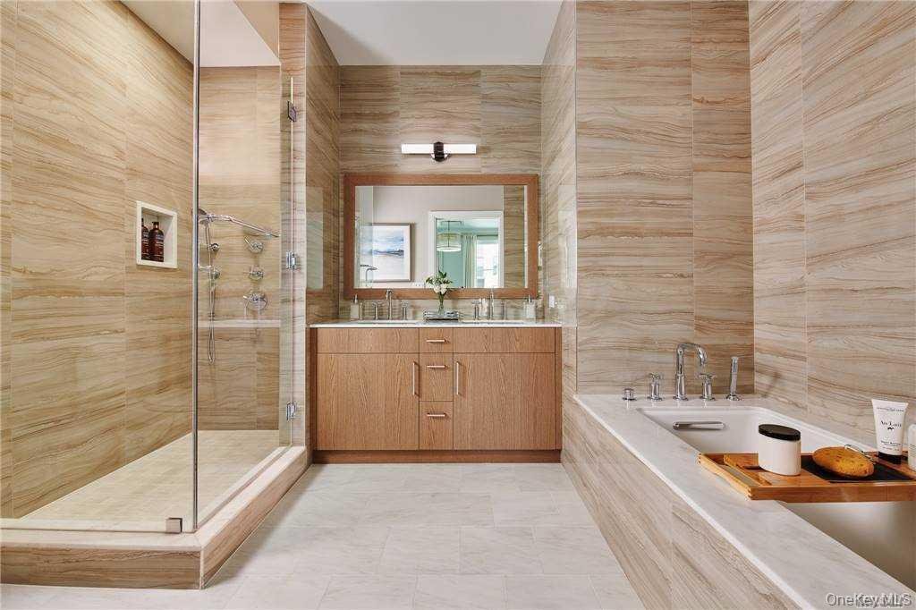 Condo in Glen Cove, New York, United States 5 - 16185070