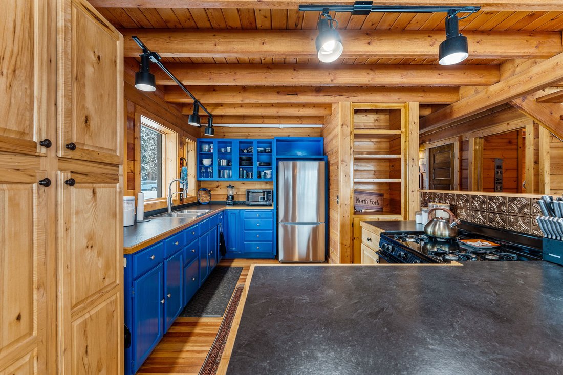 House in Polebridge, Montana, United States 5 - 16884047