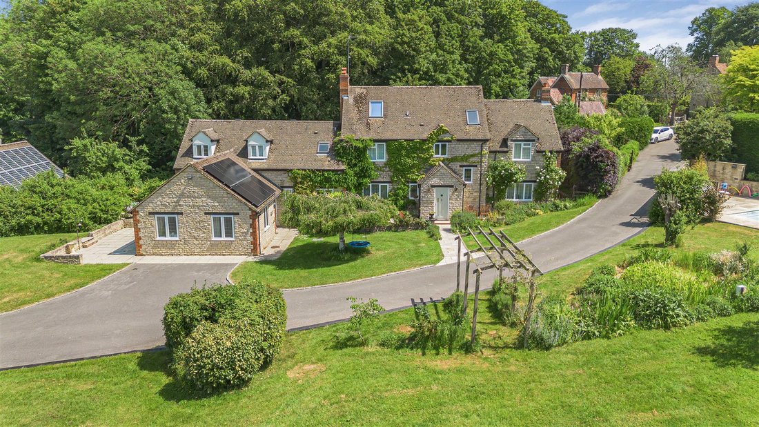 Country House in Fringford, England 1 - 18061097
