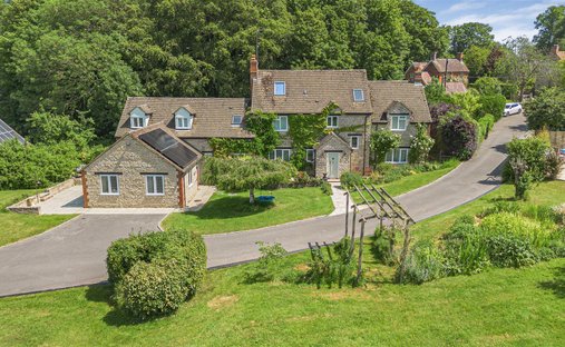 Country House in Fringford, England 1
