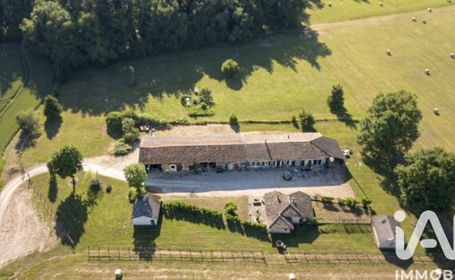 House in Arrondissement of Bourg-en-Bresse, Auvergne-Rhône-Alpes, France 1