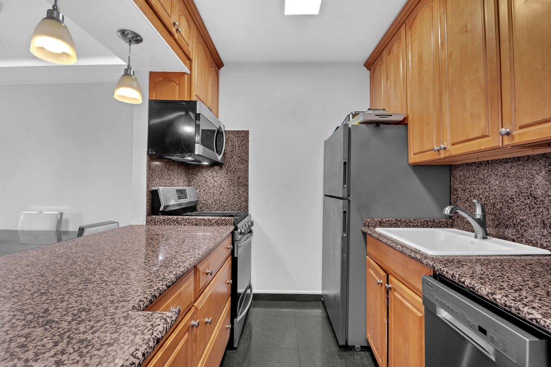 Condo in New York, New York, United States 2 - 18063831